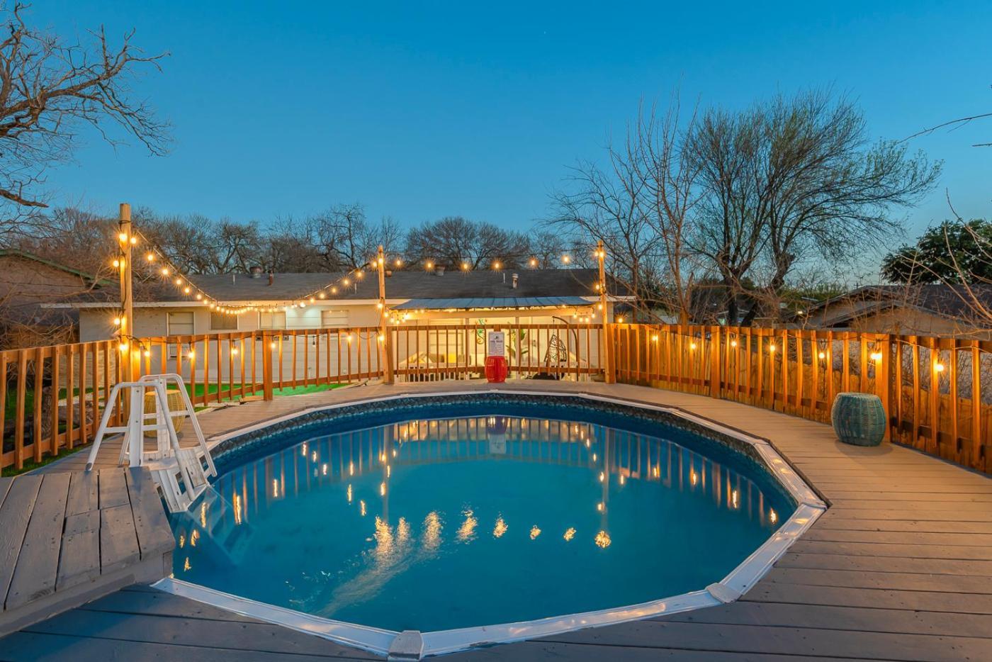 Game Room, Pool & Fire Pit At The Medical Center Σαν Αντόνιο Εξωτερικό φωτογραφία