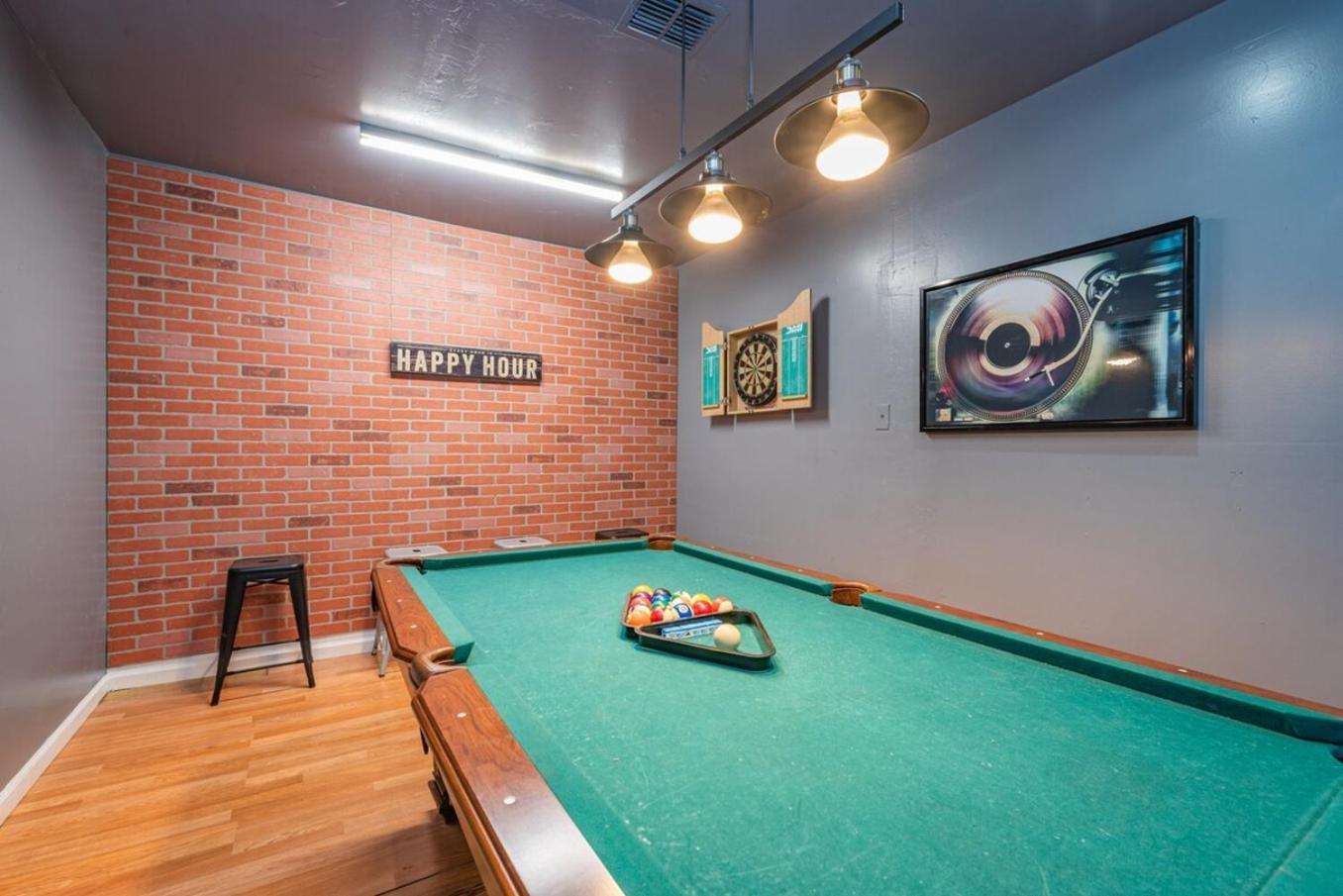 Game Room, Pool & Fire Pit At The Medical Center Σαν Αντόνιο Εξωτερικό φωτογραφία